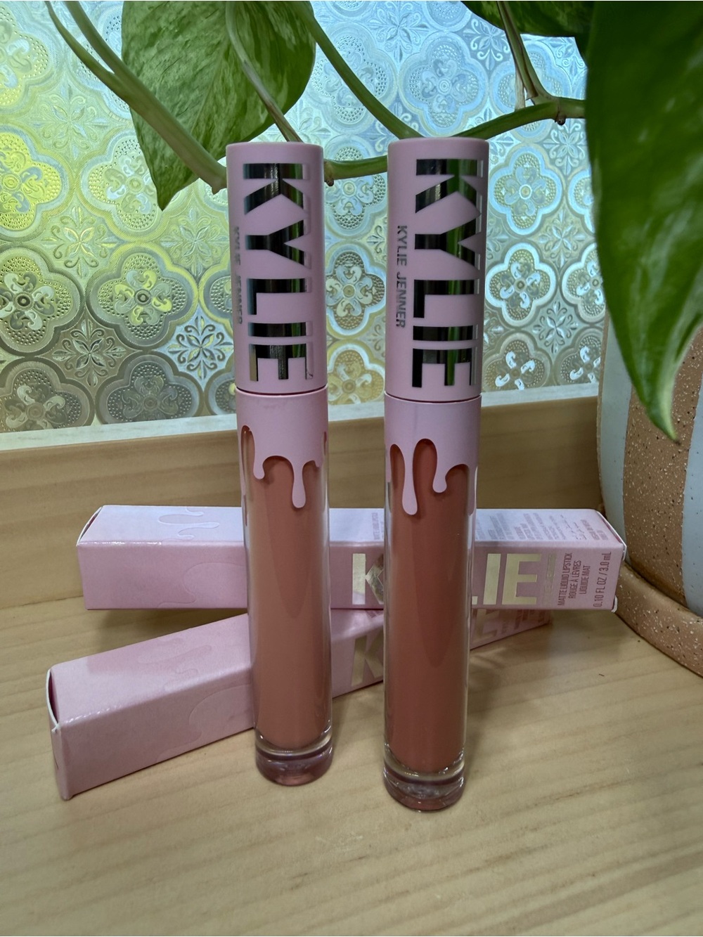 X2 KYLIE Jenner Matte Liquid Lipstick - #820 Another Day Another Nude & #736